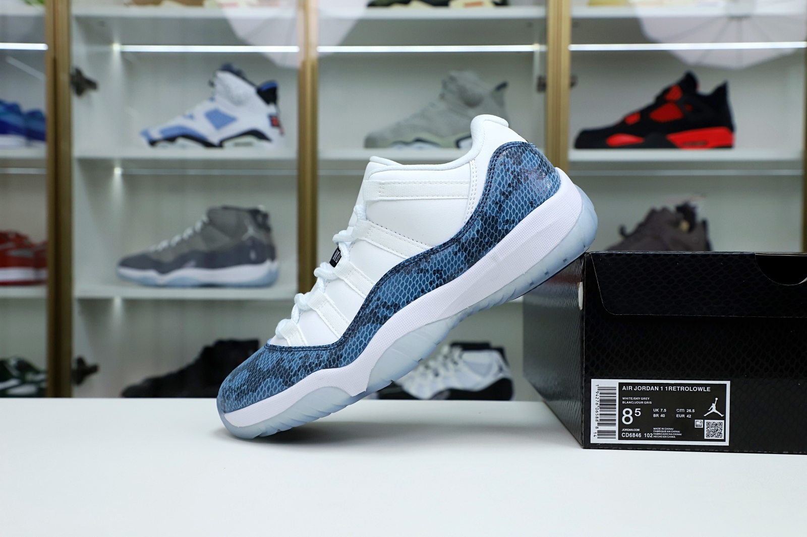 Jordan Air Jordan 11 navy snakeskin