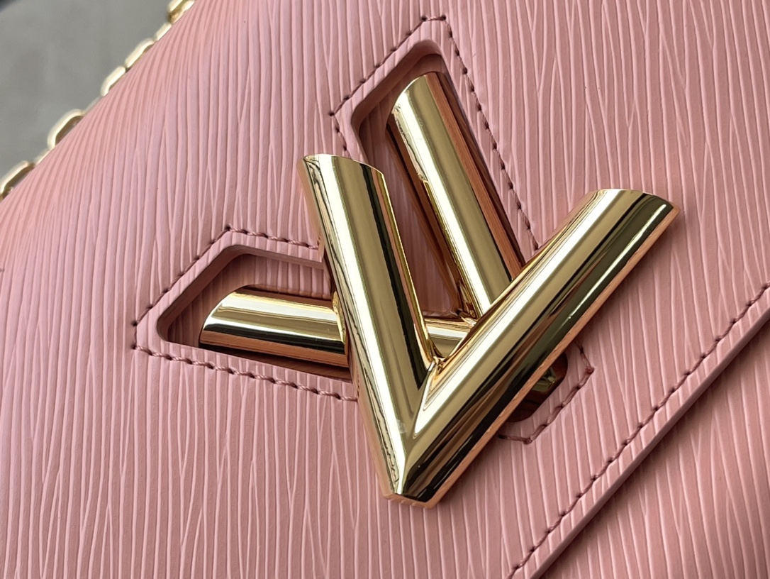 𝐋𝐎𝐔𝐈𝐒 𝐕𝐔𝐈𝐓𝐓𝐎𝐍    M21605