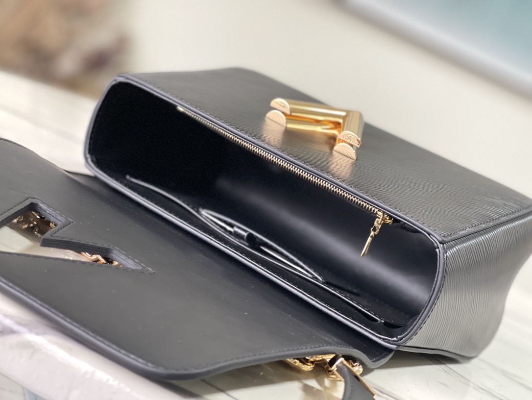 𝐋𝐎𝐔𝐈𝐒 𝐕𝐔𝐈𝐓𝐓𝐎𝐍    M21606