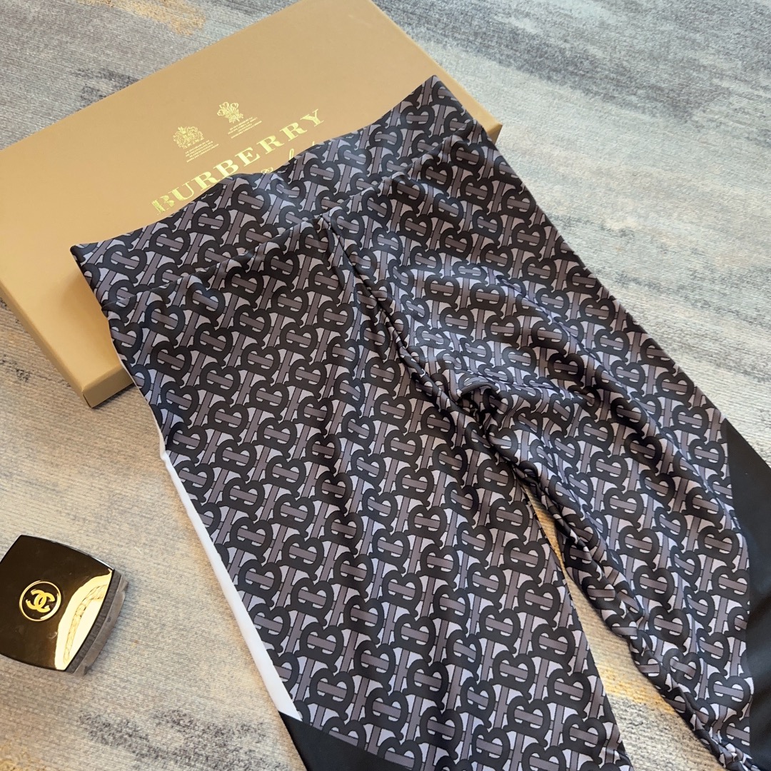 Burberr* New Yoga Wear Tracksuit