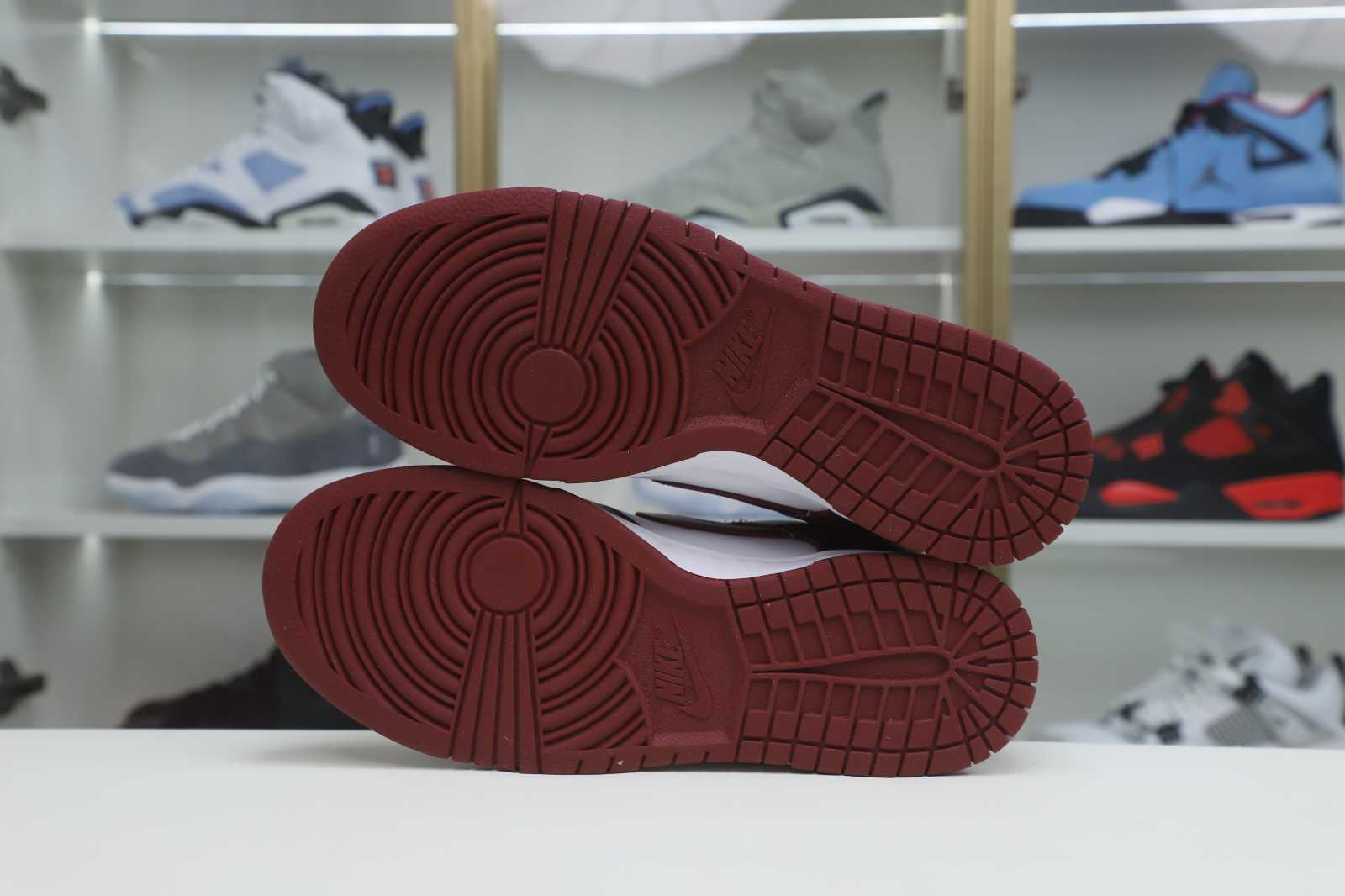 Nike Dunk LowRetro Team Red