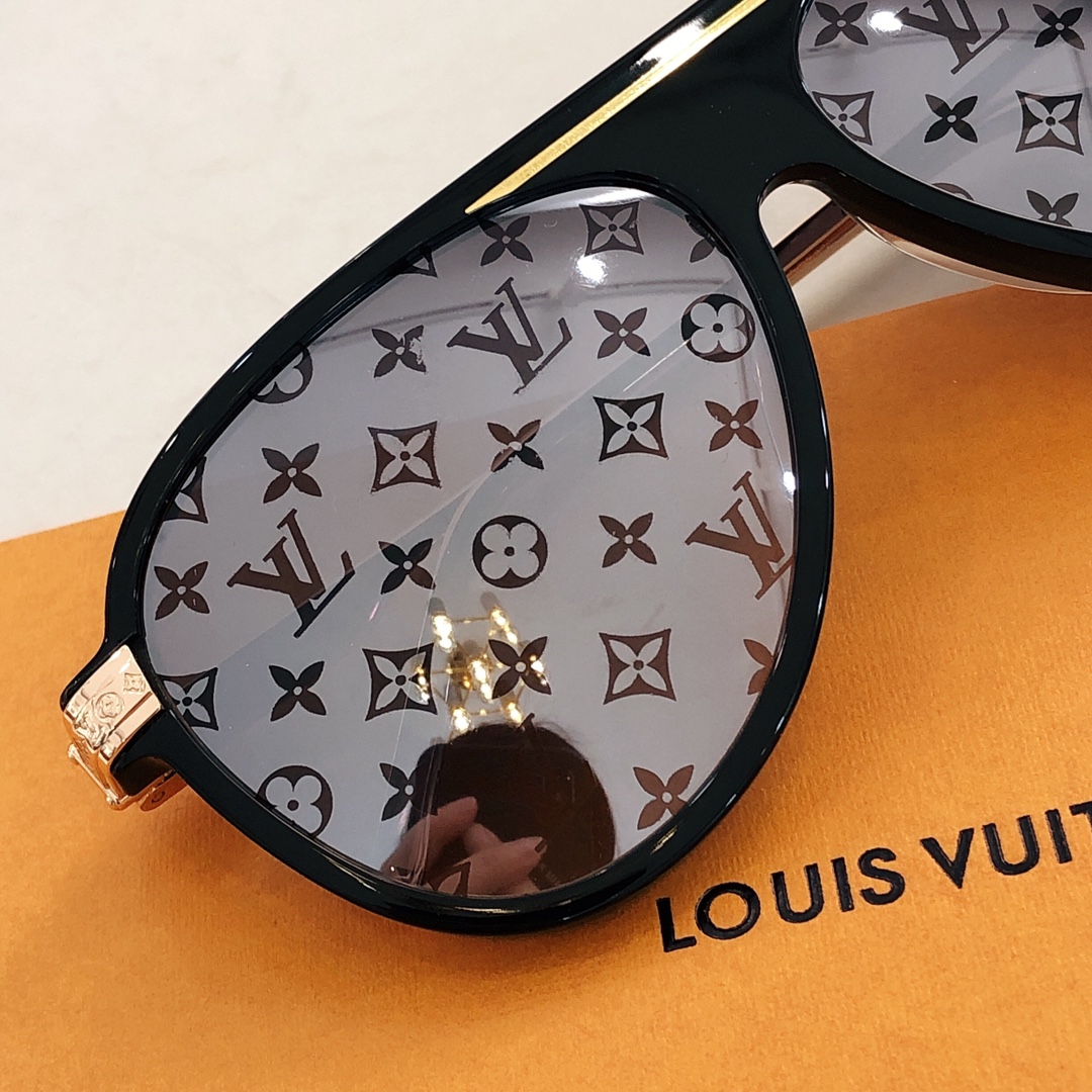 LOUIS VUITTON🌟🌟🌟MODEL：Z1264E