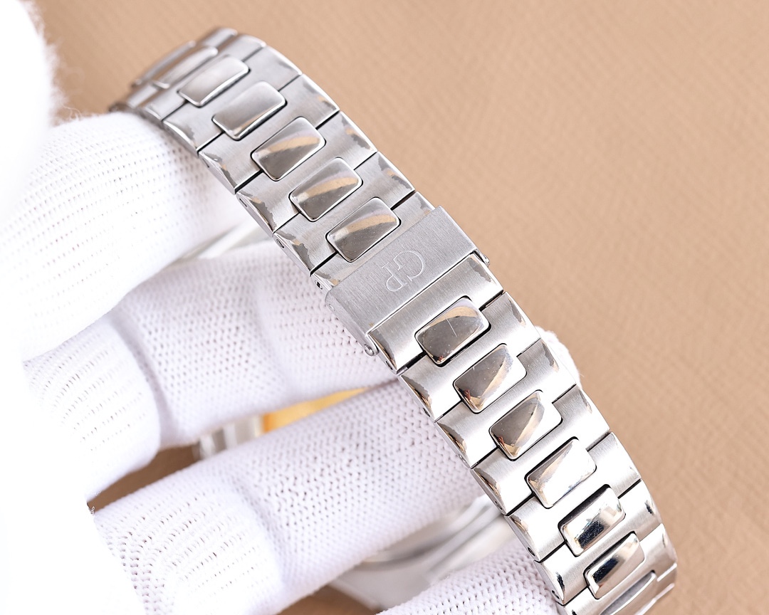 Patek Philippe Nautilus 5711