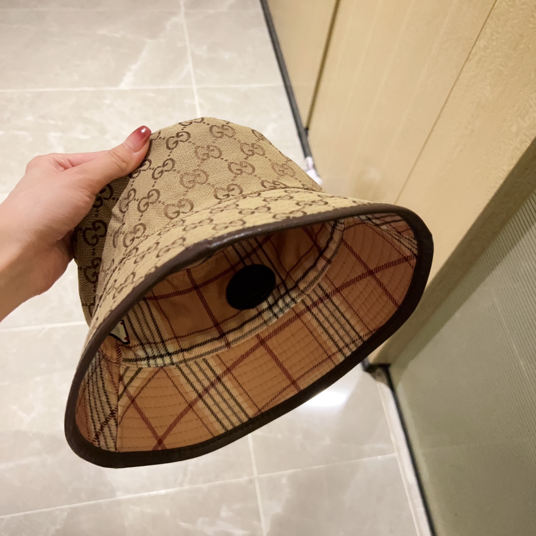 GUCCI bucket hat