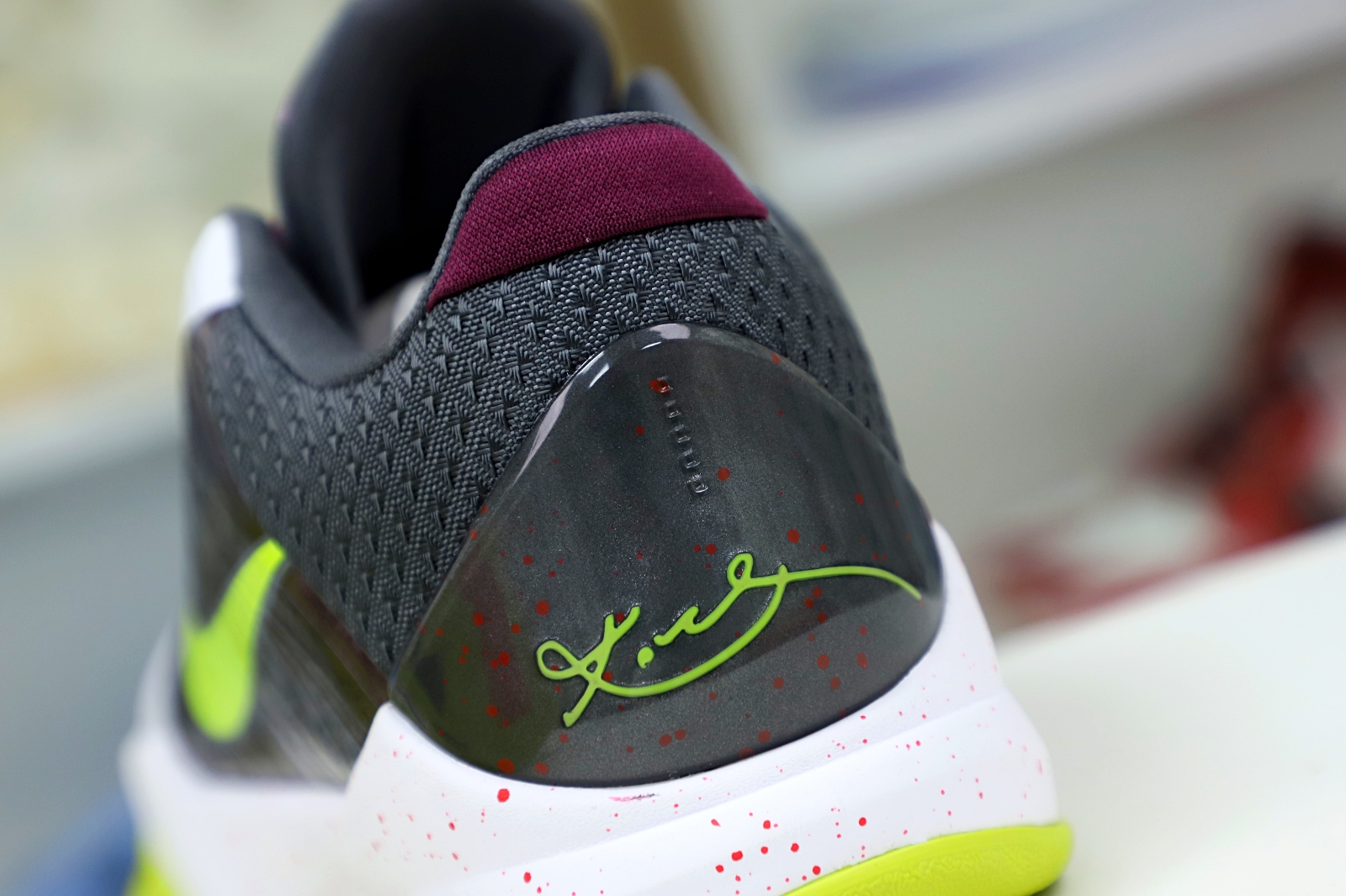 NIKE ZOOM KOBE 5 Chaos