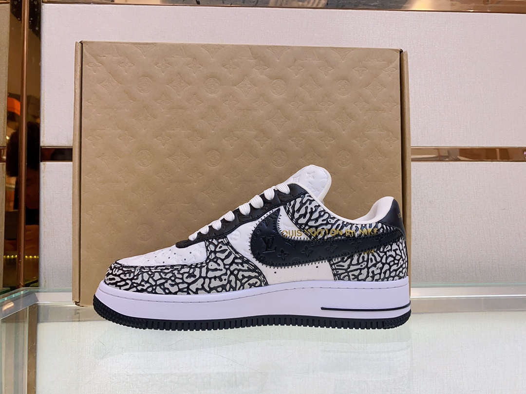 Louis Vuitton Nike joint 🆕Men's Abbesses sneakers