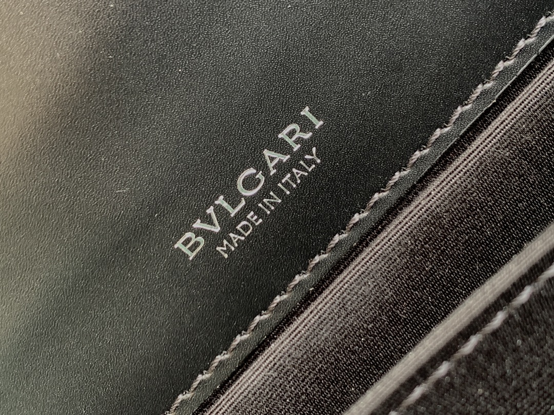 BVLGARI SERPENTI REVERSE series