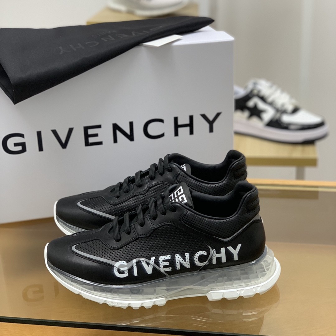 Givenchy Sneakers