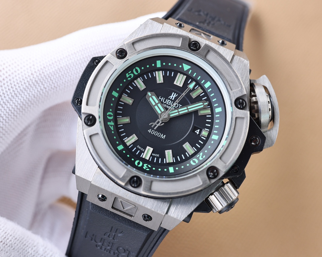 Hublot. King Power Diver 731.NX.1190.RX 【Titanium Case】