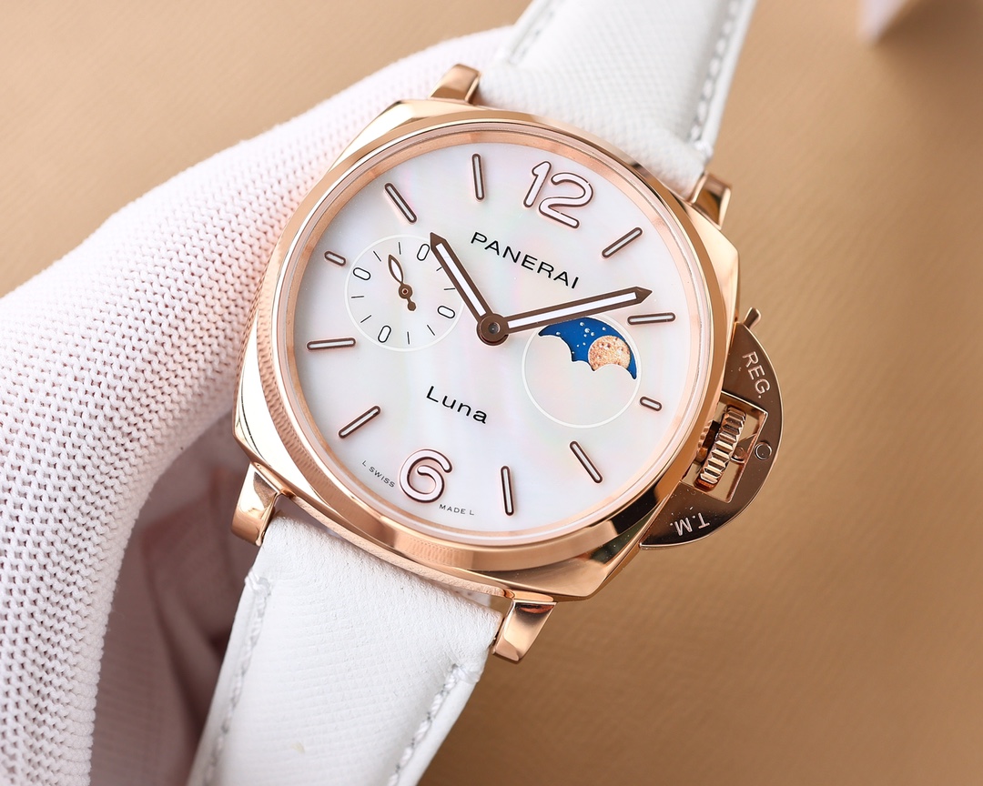 Panerai- SUBMERSIBLE Stealth Series