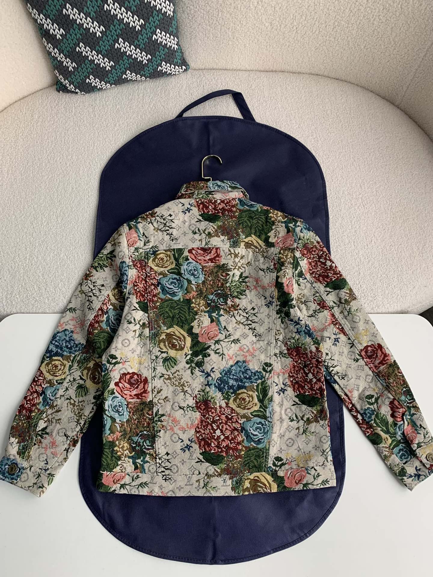 Louis Vuitton Floral prints Jackets