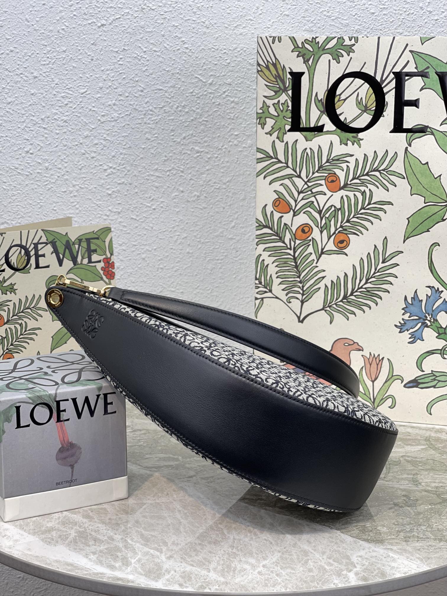 LOEWE Luna moon bag#10195