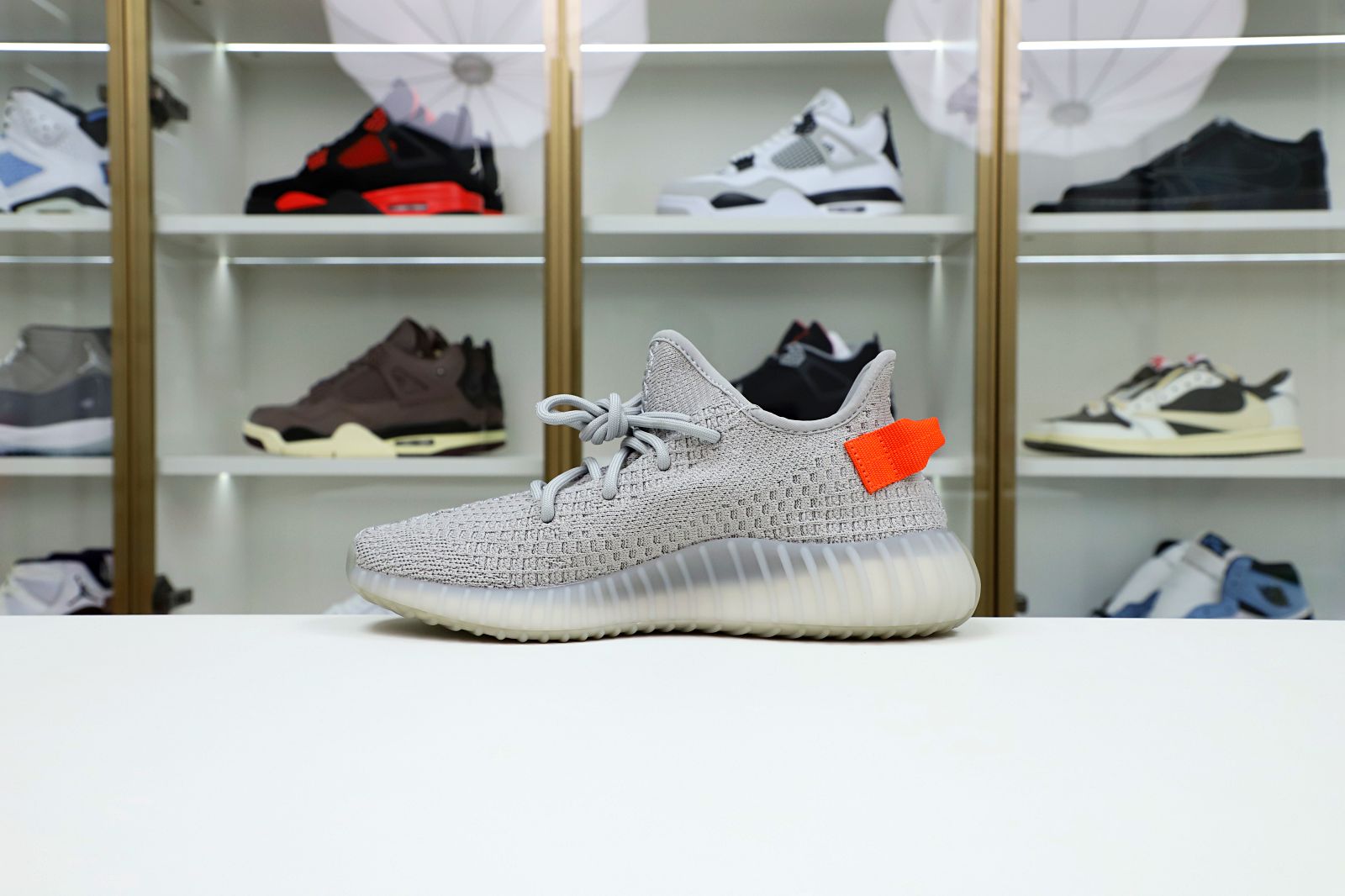 Yeezy Boost 350 V2 Tail