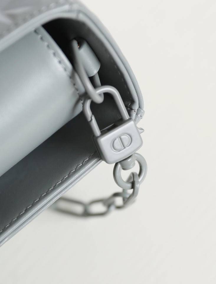 Dior Lady D-Joy is a classic style of the Goliath Bible