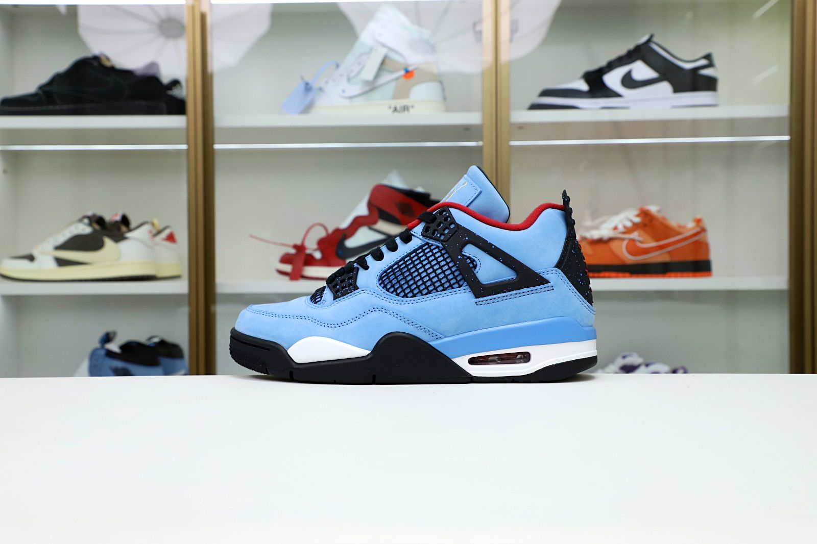TRAVIS SCOTT X AIR JORDAN 4 RETRO CACTUS JACK FRIENDS & FAMILY