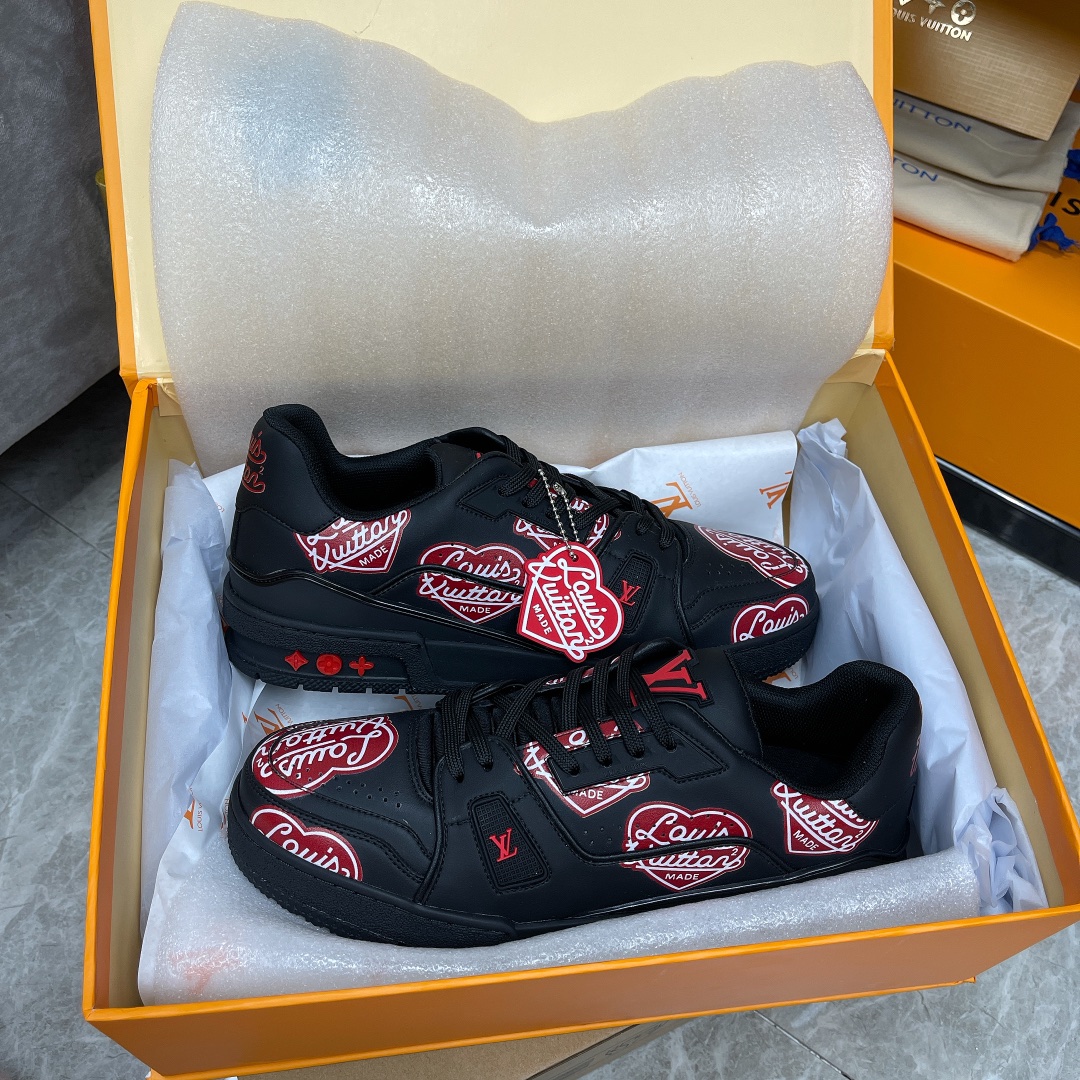 Louis Vuitton couple models DIY buckle sneakers sneakers