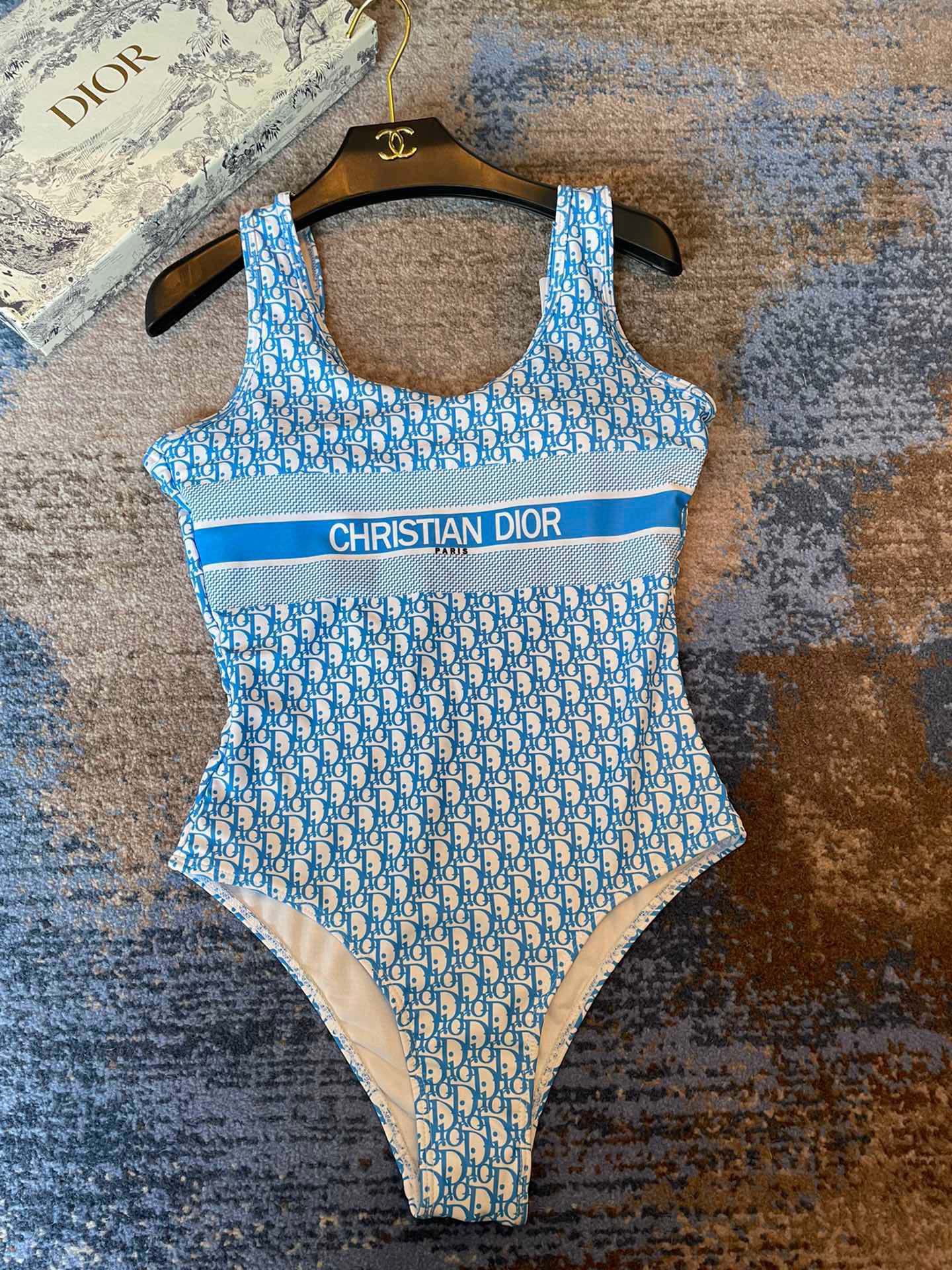 Dior's new letter one-piece swimsuit