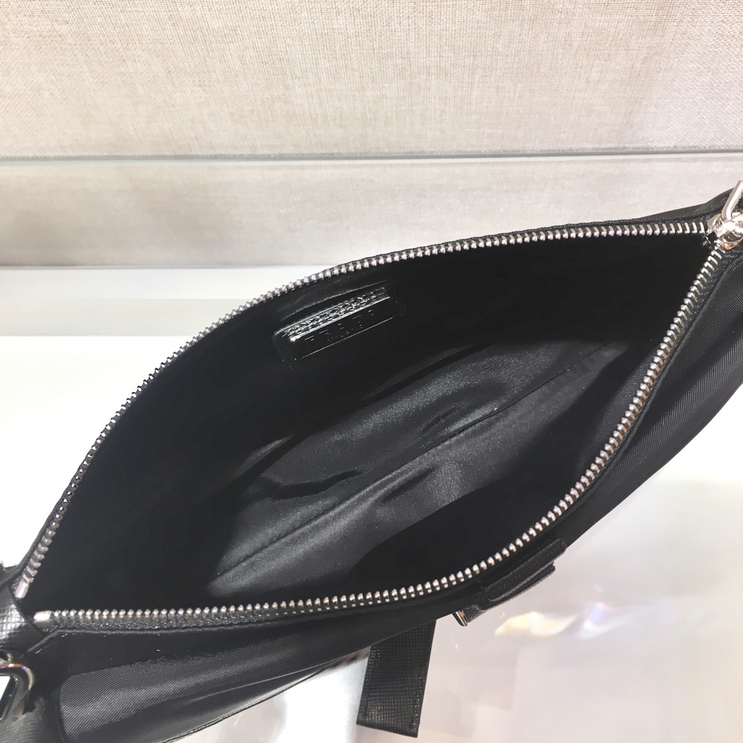 𝐏𝐑𝐀𝐃𝐀 New handbag 2VH011