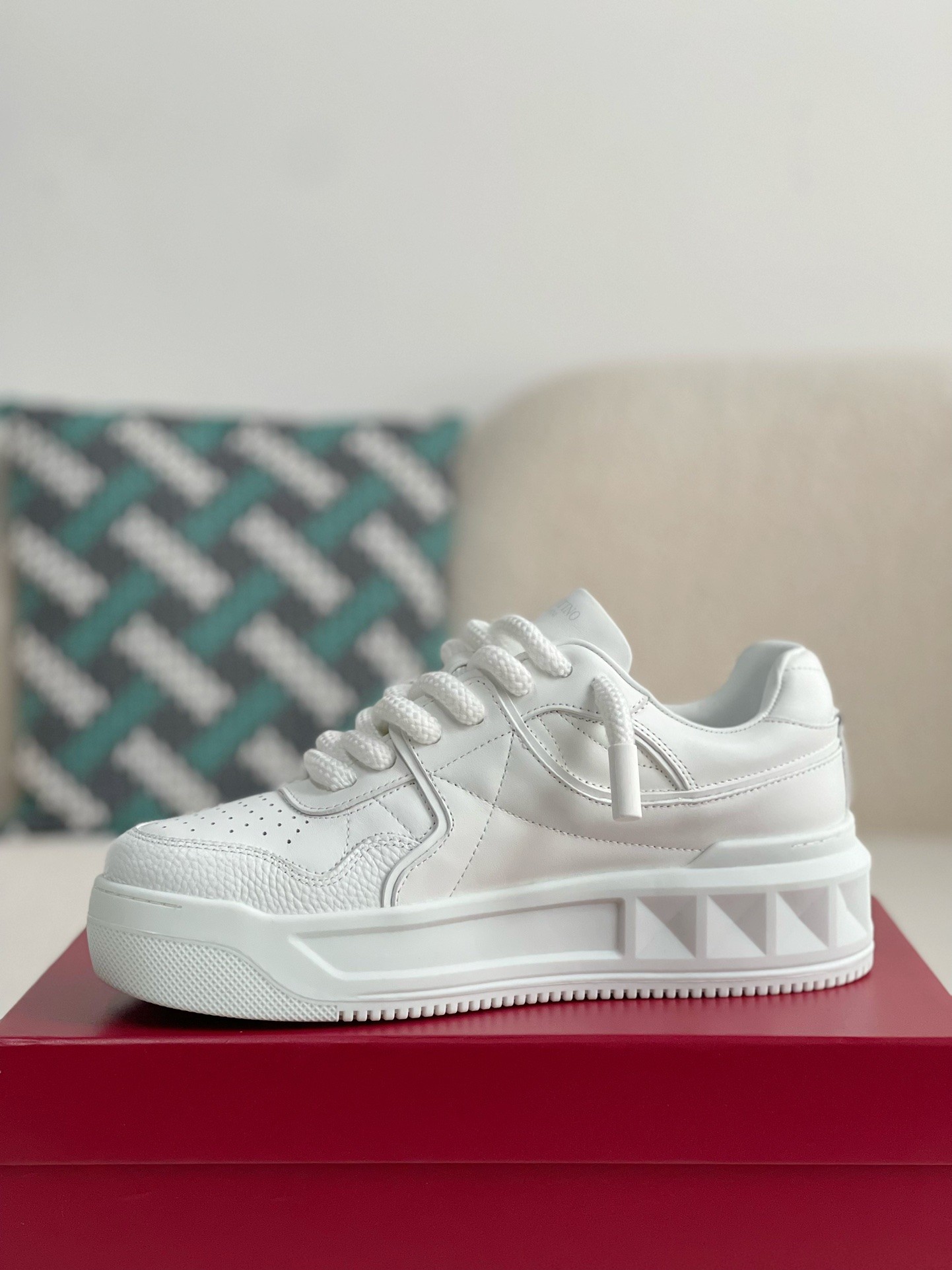 Valentino one stud sneakers