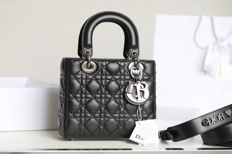 LADY DIOR MY ABCDIOR 〰️ black DR-091