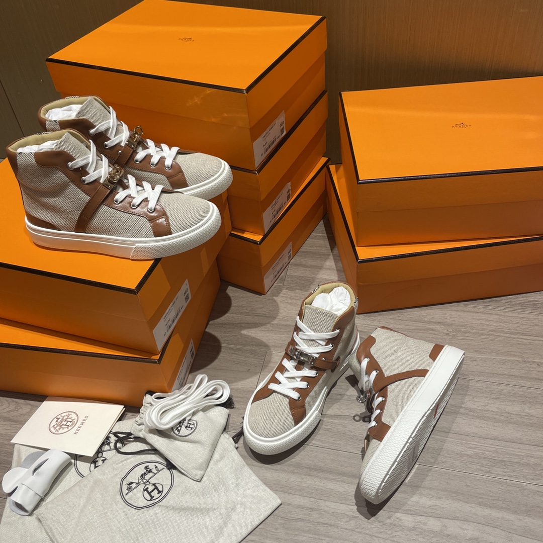 Hermes latest Kelly buckle small white shoes sneakers