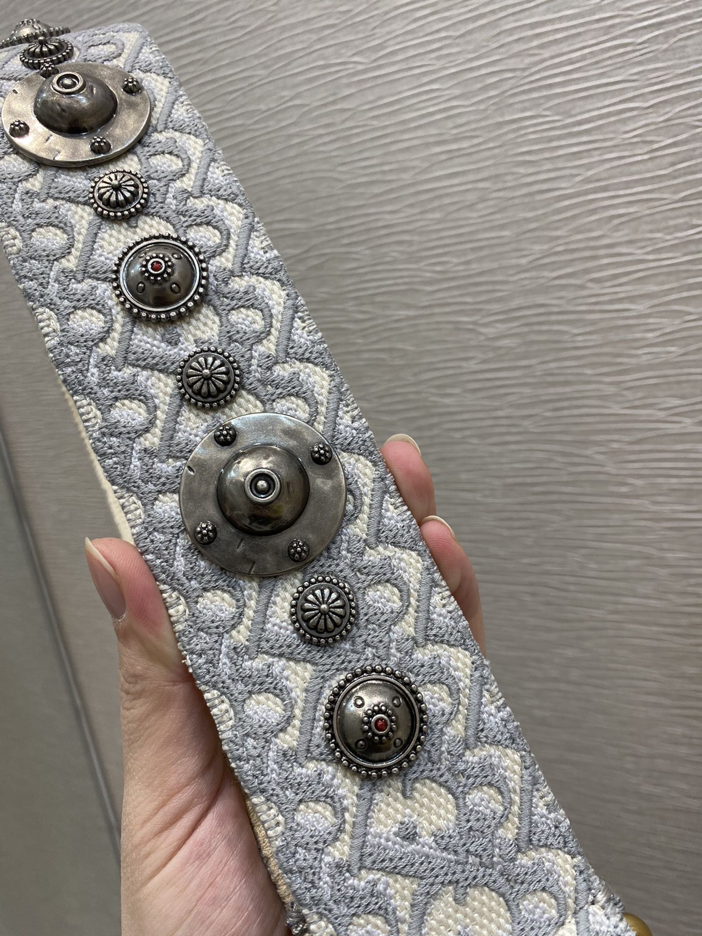 Dior classic heavy letter shoulder strap