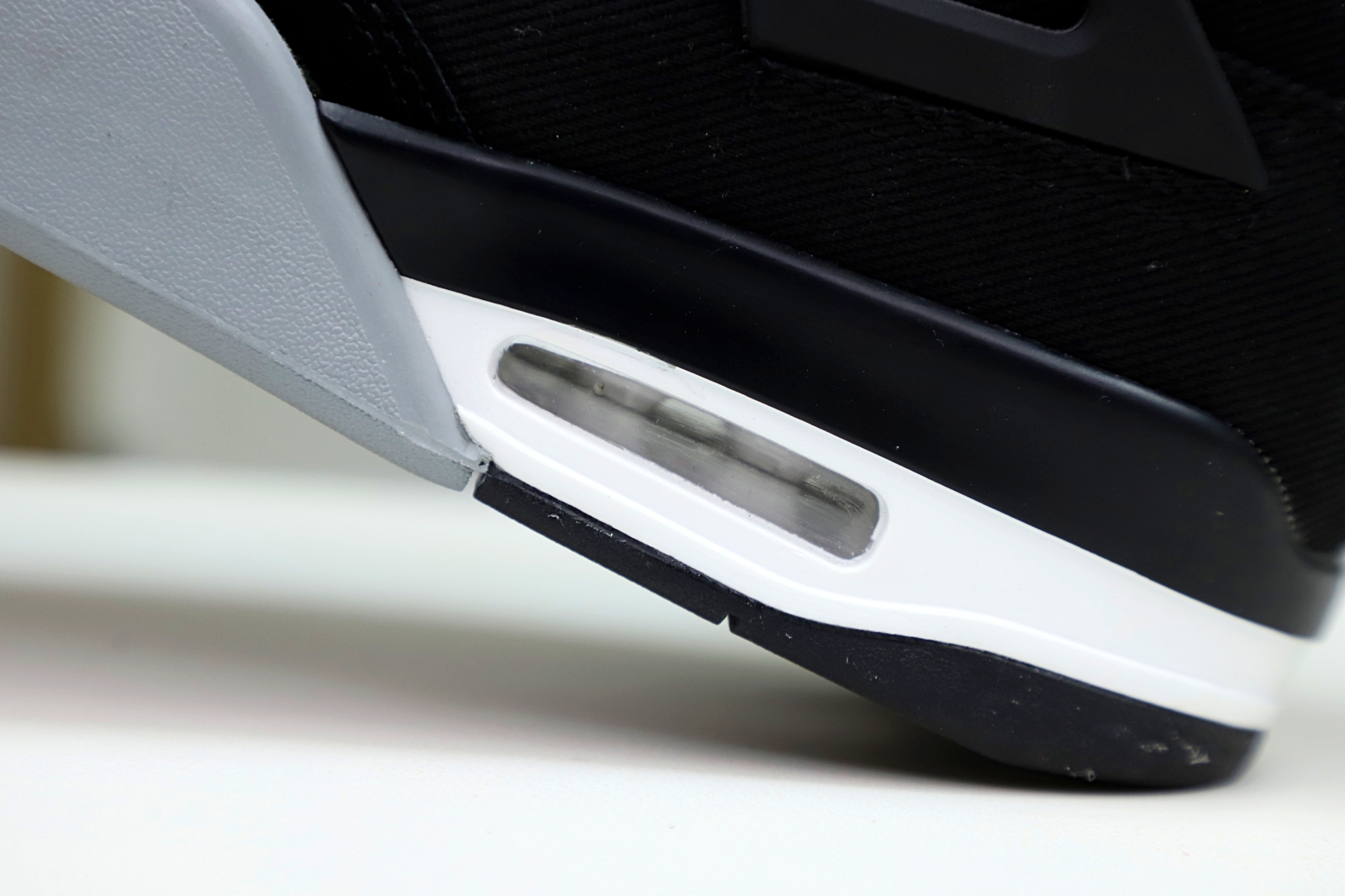 AIR JORDAN 4 BLACK CANVAS