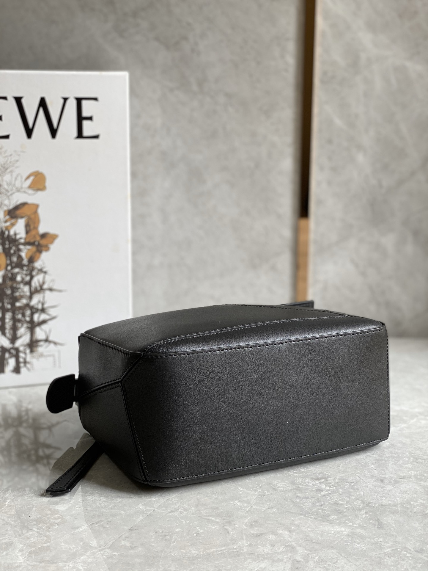 LOEWE    Puzzle bag