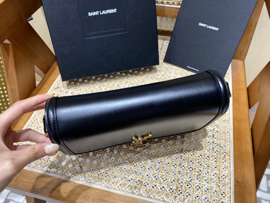 SAINT LAURENT 𝑺𝑶𝑳𝑭𝑬𝑹𝑰𝑵𝑶 𝑩𝑶𝑿 🎐.#634305