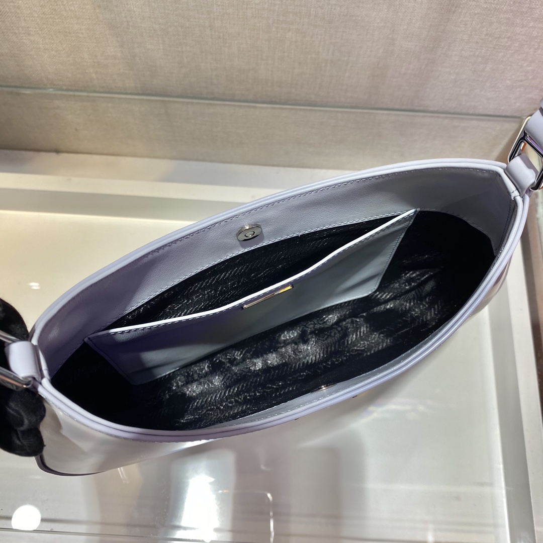 𝐏𝐑𝐀𝐃𝐀 New Underarm Bag 1BC499