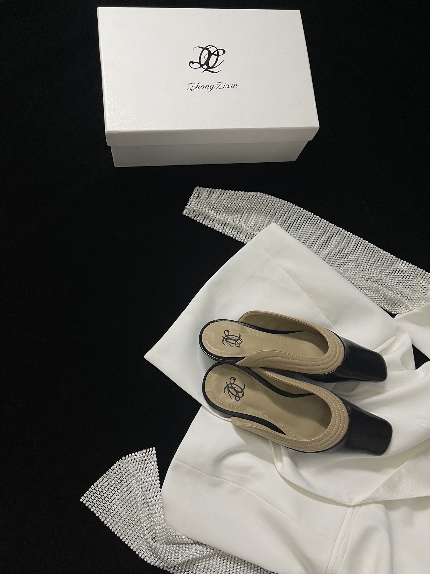 𝐳𝐡𝐨𝐧𝐠 𝐳𝐢 𝐱𝐢𝐧｜𝟐𝟎𝟐𝟑/𝐒𝐒 𝐧𝐞𝐰 Slippers