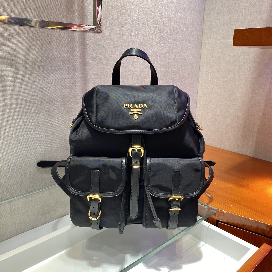 𝐏𝐑𝐀𝐃𝐀 New backpack 1BZ677A