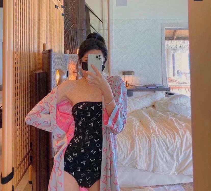 Chanel spring and summer new swimsuit