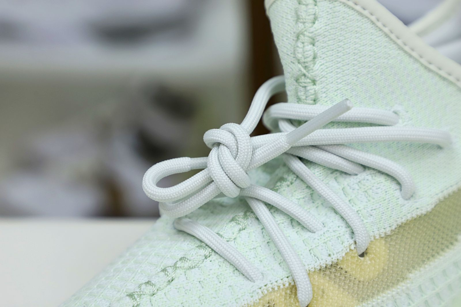 YEEZY BOOST 350 V2 HYPERSPACE