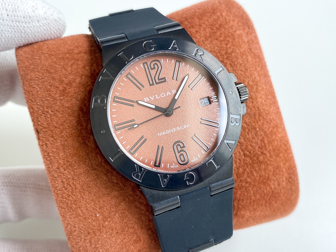 Bulgari ALU M INIU M watch series