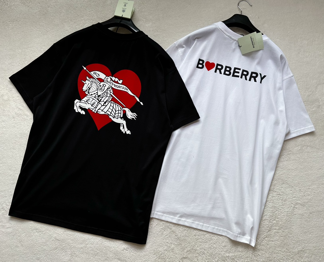 Burberry...Pressed Velvet Love Knight Round Neck Short Sleeve T