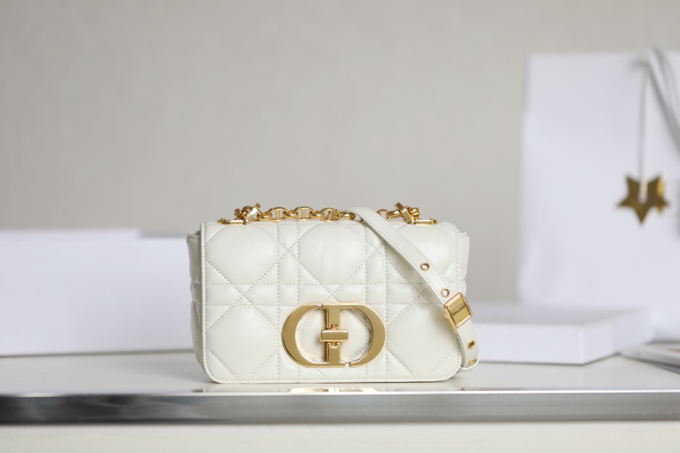DIOR CARO white gilt buckle DR-061