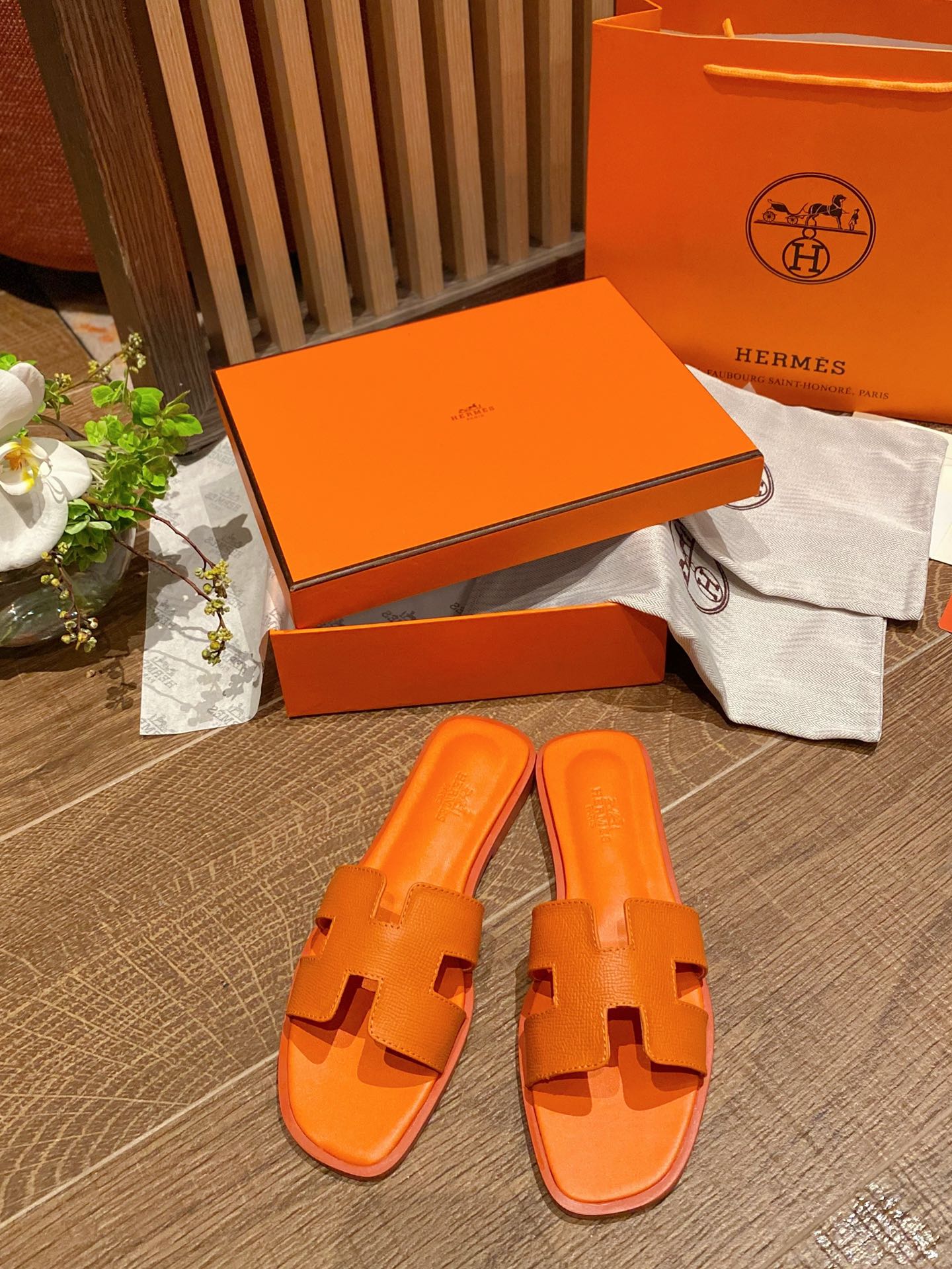 Hermes new revision of the first layer of cowhide