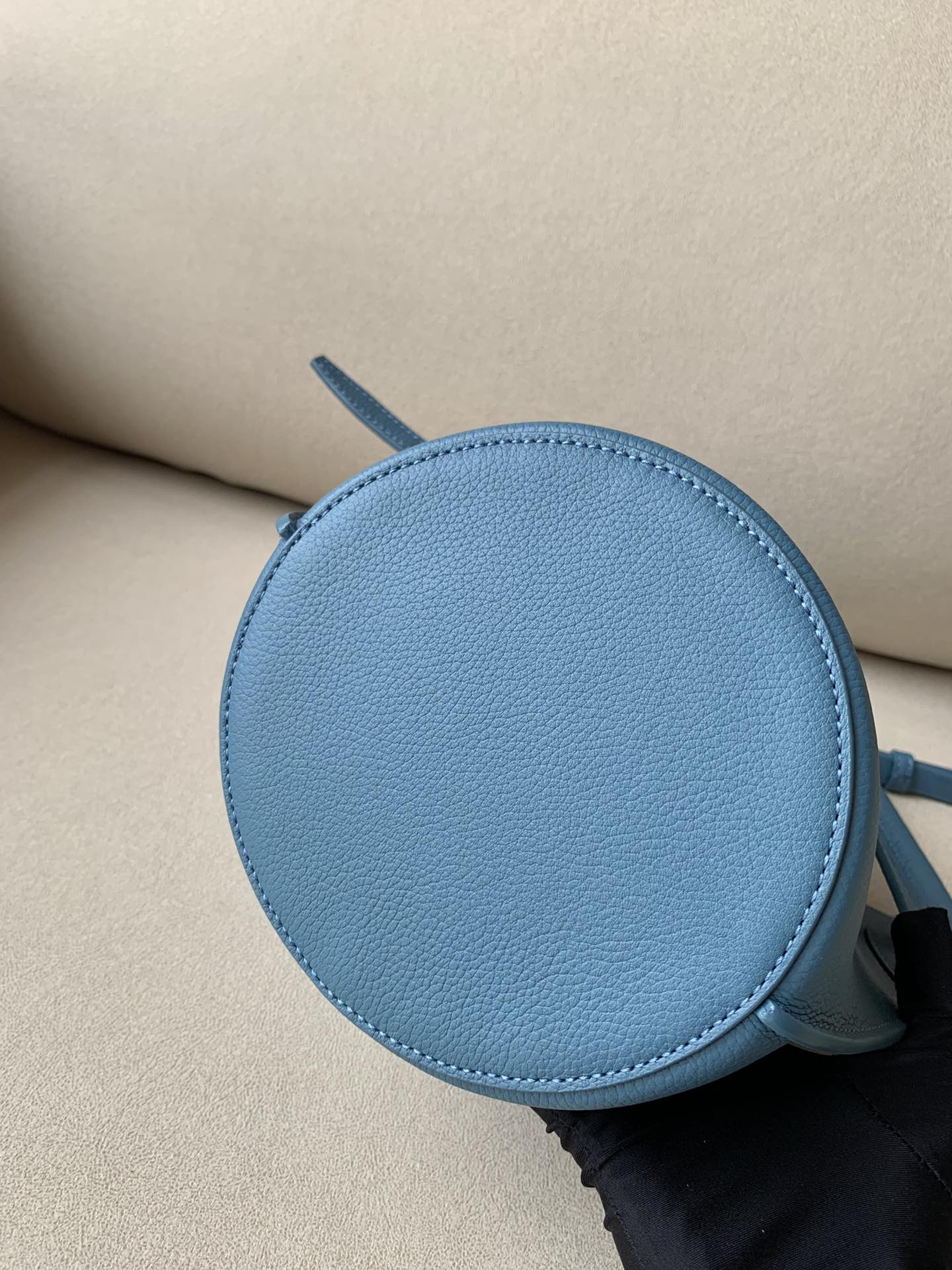 𝐂𝐞𝐥𝐢𝐧𝐞 Bigbag bucket nano  calfskin