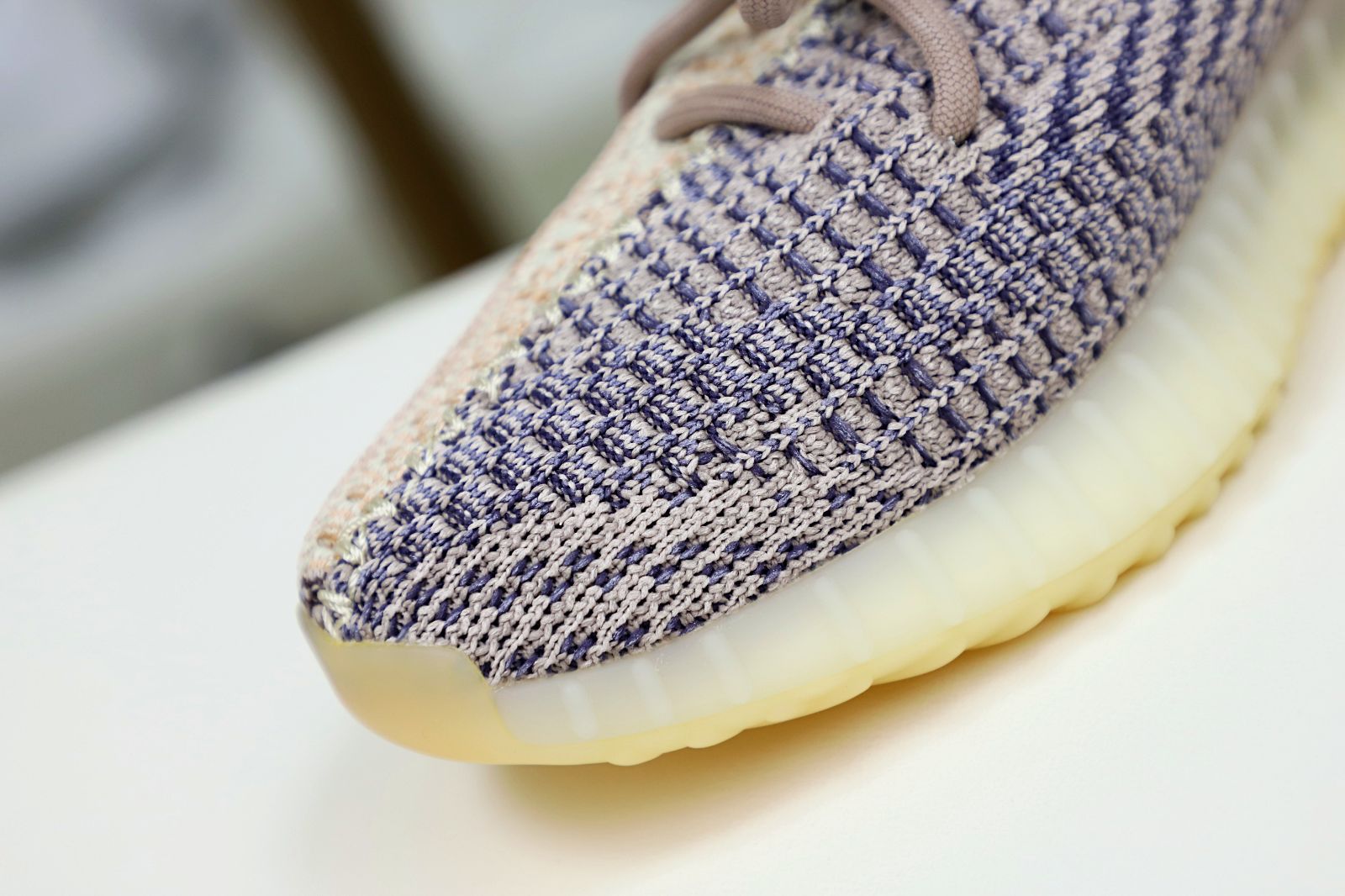 YEEZY BOOST 350 V2 ASH PEARL