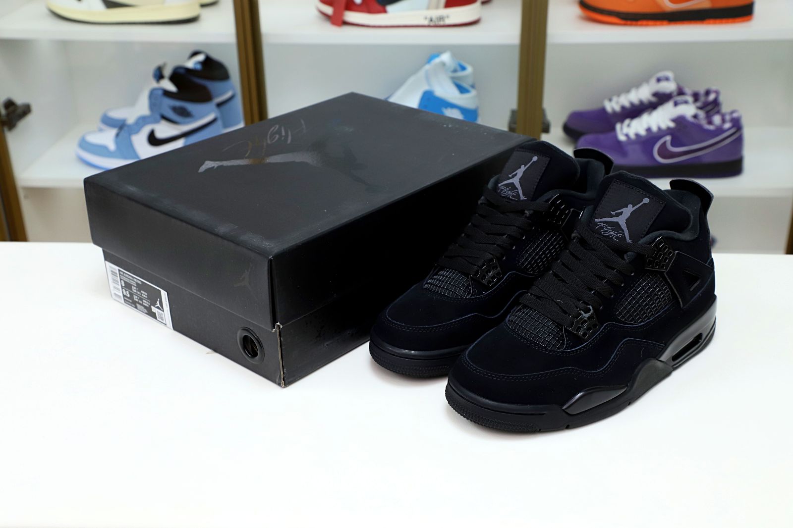 AIR JORDAN 4 RETRO BLACK CAT 2020