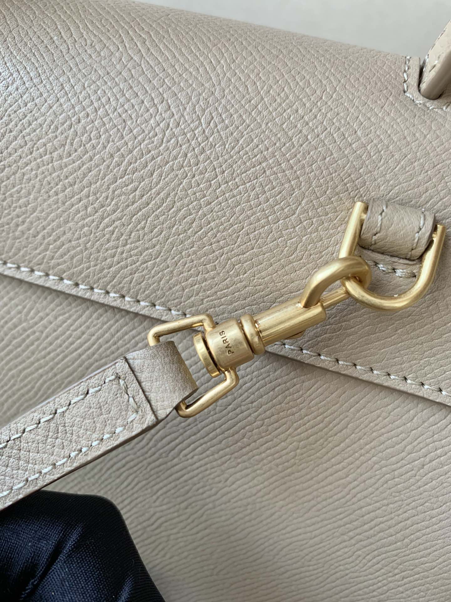 𝐂𝐞𝐥𝐢𝐧𝐞 Belt Bag Catfish Bag Small Grained Calfskin