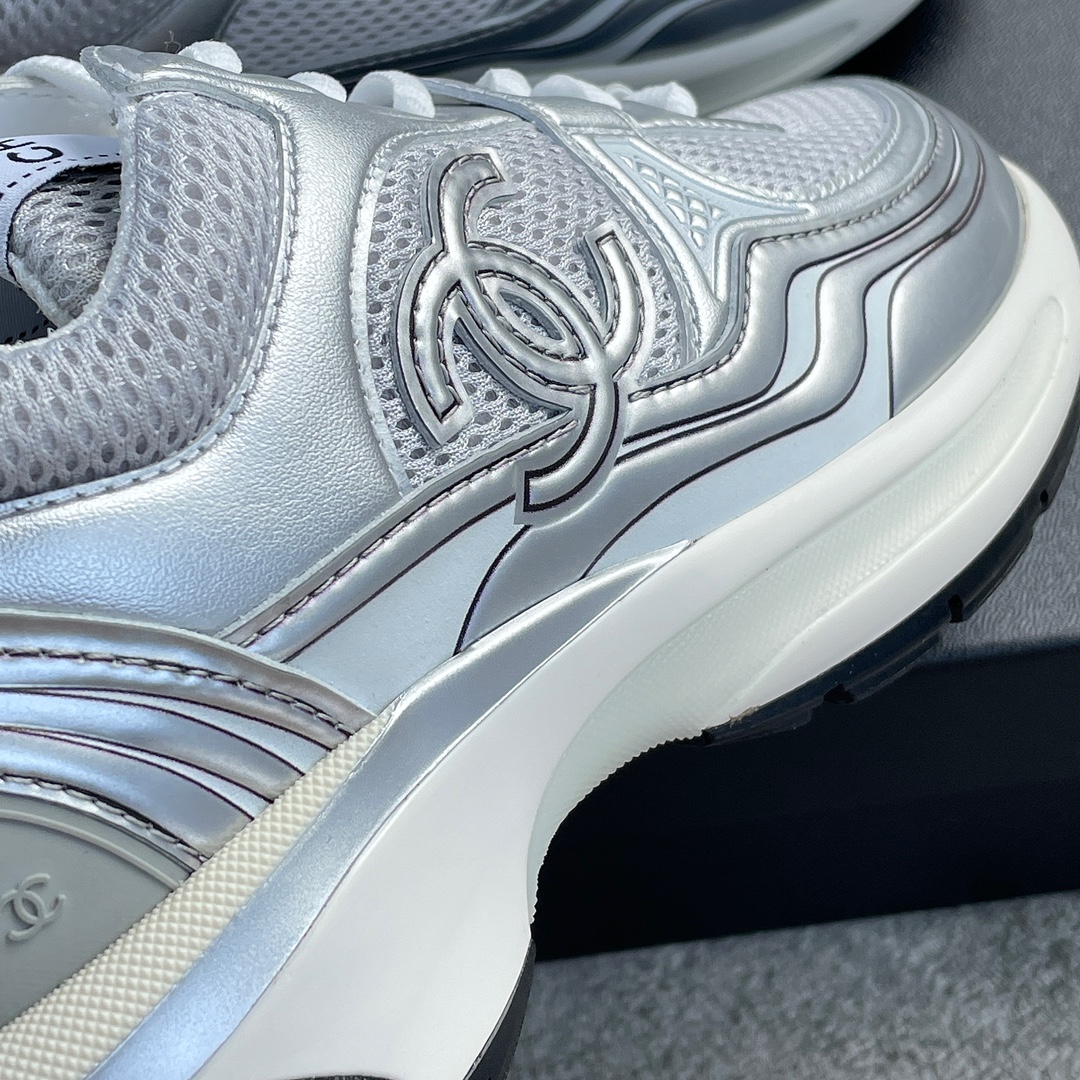 CHANEL A very good-looking sneaker TPU outsole Custom fabric metallic texture