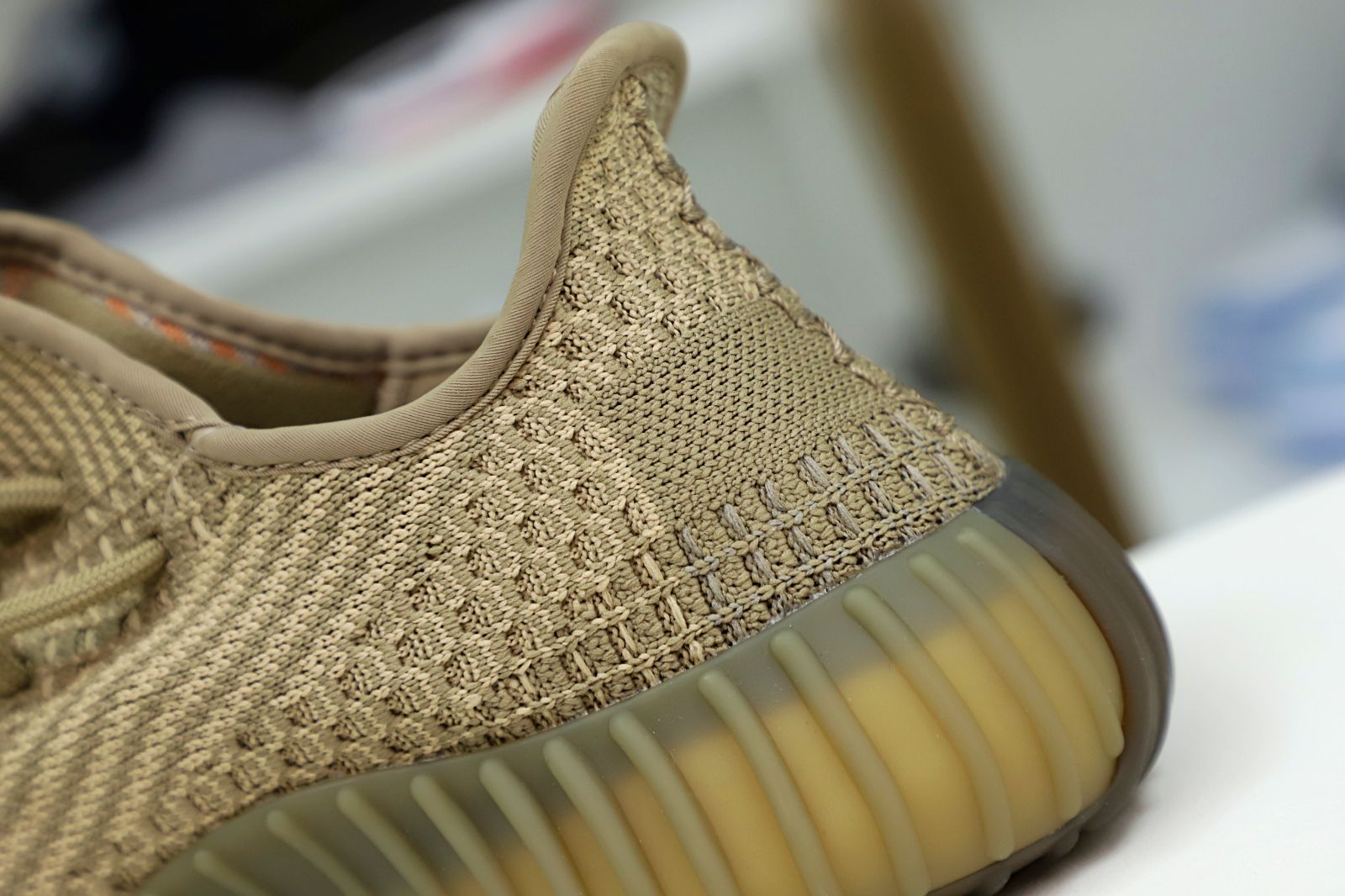 Yeezy boost 350 v2 sand