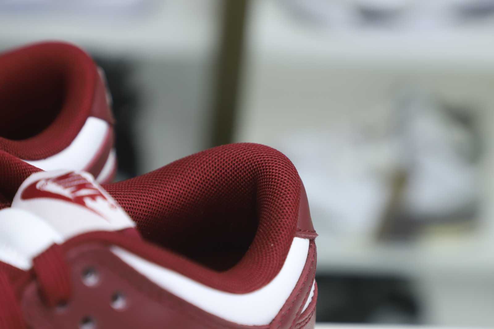 Nike Dunk LowRetro Team Red