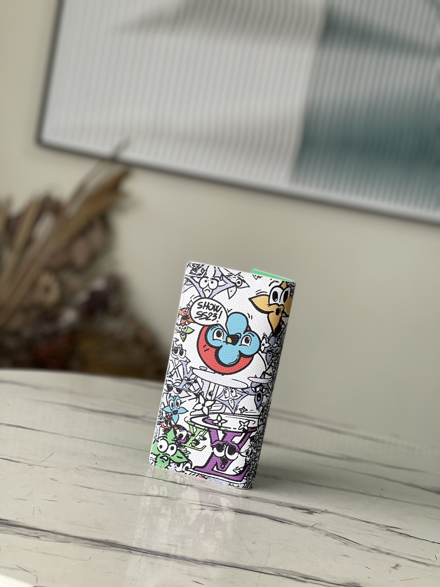 𝐋𝐎𝐔𝐈𝐒 𝐕𝐔𝐈𝐓𝐓𝐎𝐍   M82011