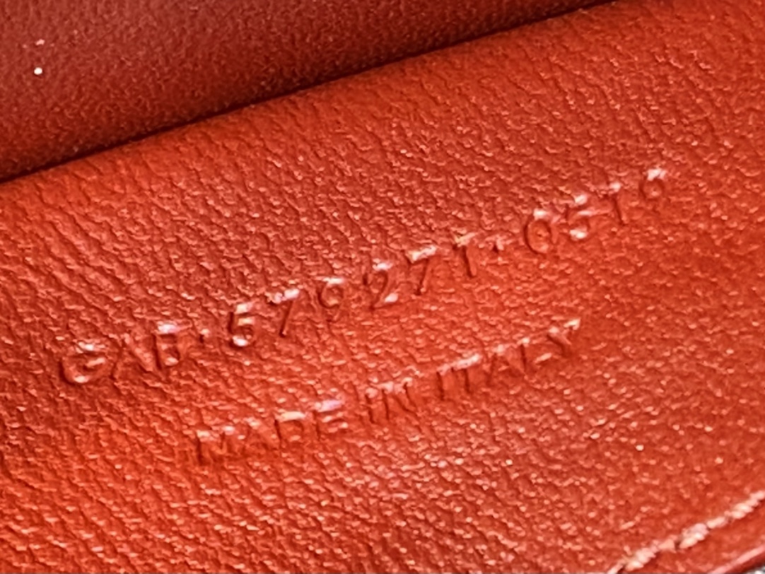 SAINT LAURENT 𝑴𝒂𝒏𝒉𝒂𝒕𝒕𝒂𝒏 〈Original leather version〉#579271