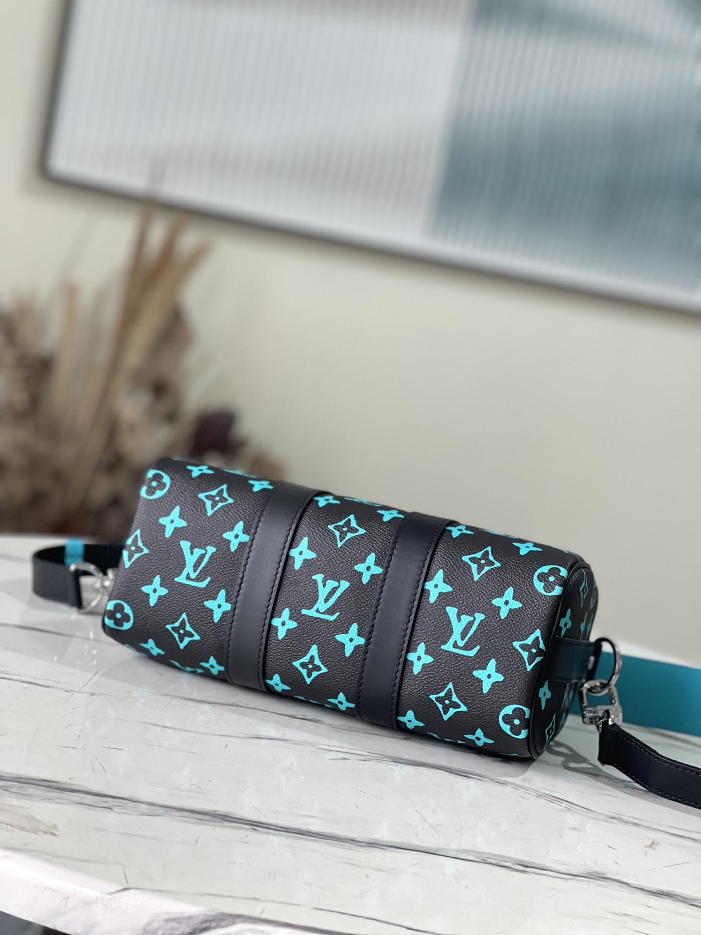 𝐋𝐎𝐔𝐈𝐒 𝐕𝐔𝐈𝐓𝐓𝐎𝐍     M21938