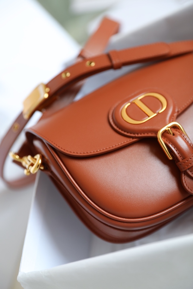 Dark brown🍂 Dark brown DR-𝟎𝟖𝟏 Small 𝙙𝙞𝙤𝙧 𝙗𝙤𝙗𝙗𝙗𝙮