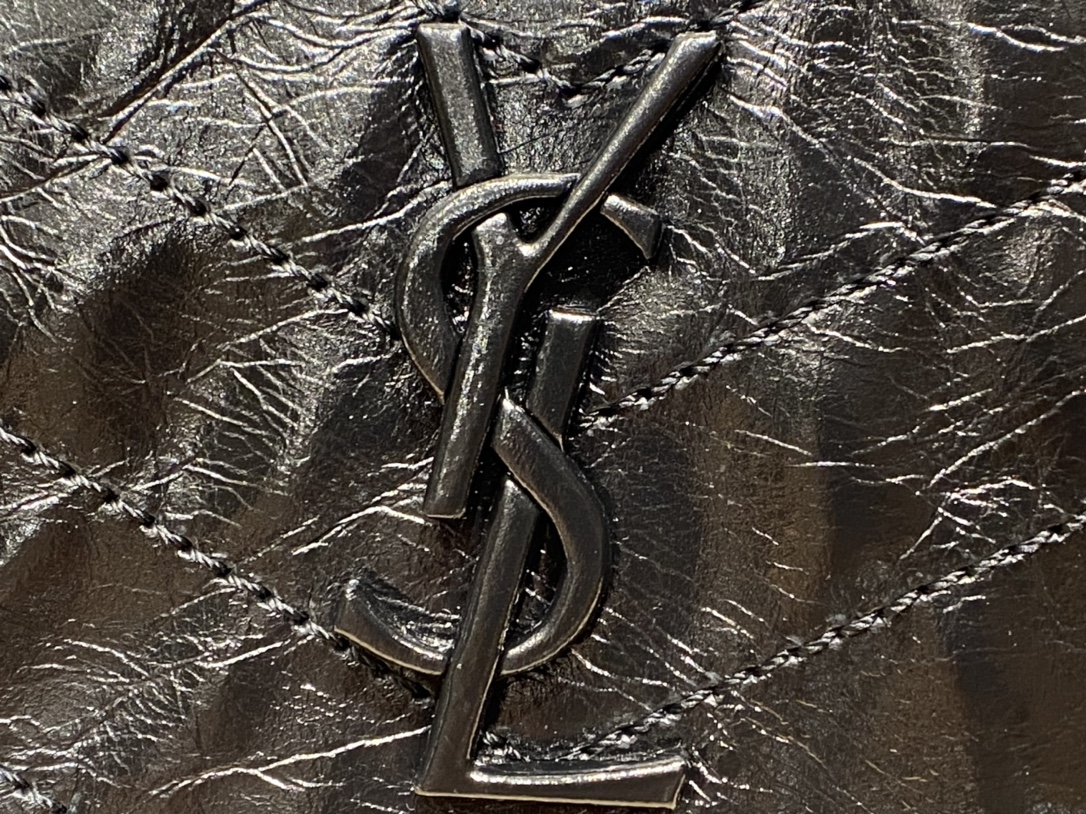 SAINT LAURENT 𝑵𝒊𝒌𝒊 𝒔𝒉𝒐𝒑𝒑𝒊𝒏𝒈 𝒃𝒂𝒈 #577999original leather.JD